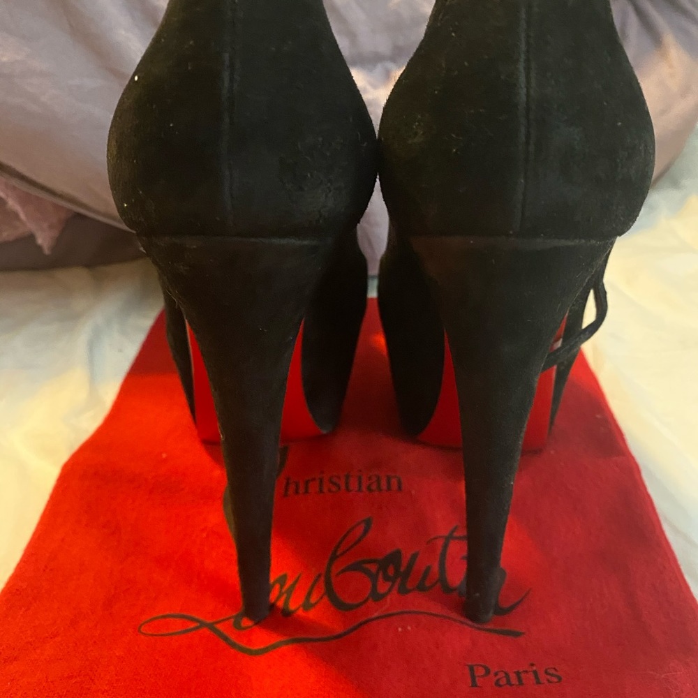 CHRISTIAN LOUBOUTIN BLK LADY VELOUR PUMPS - Picture 12 of 14